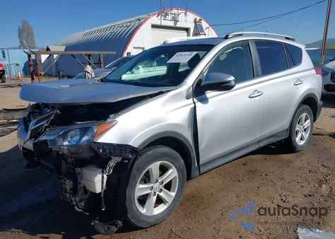 2013 Toyota Rav4 Xle z USA, uszkodzony, nr VIN JTMRFREV1D5025741